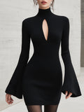 Črna rebrasta choker V-izrez mini obleka s širokimi rokavi