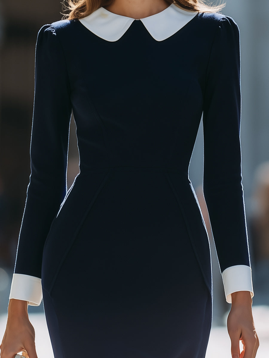 Oblačilo z kontrastnim ovratnikom v midnight navy barvi
