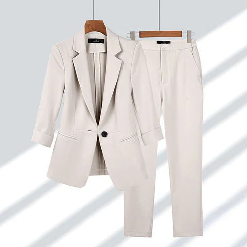 Ava - Blazer in hlačni set
