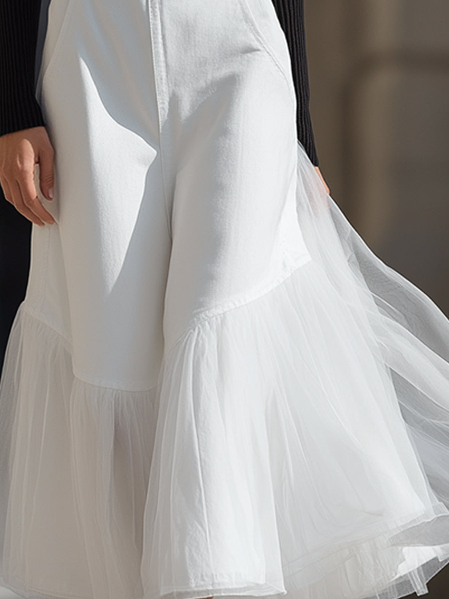 Elegantne bele trake na tkanini iz denima