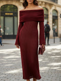 Burgundska pletena maksi obleka z odprtimi rameni