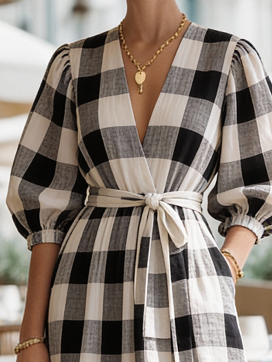 Gingham obleka midi z V-izrezom in nabranimi rokavi