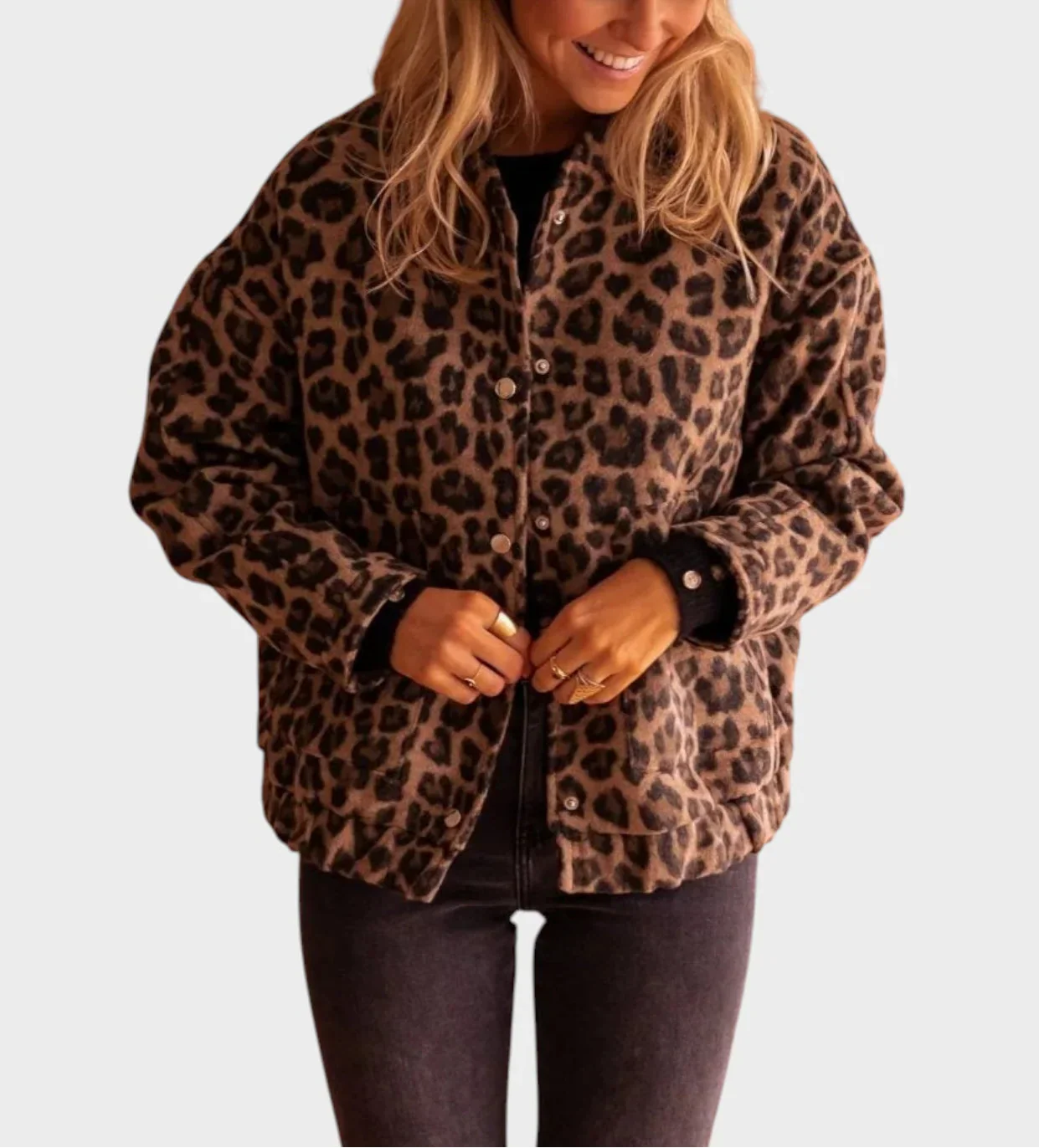 Brina – Elegantne leopardimustriga jope